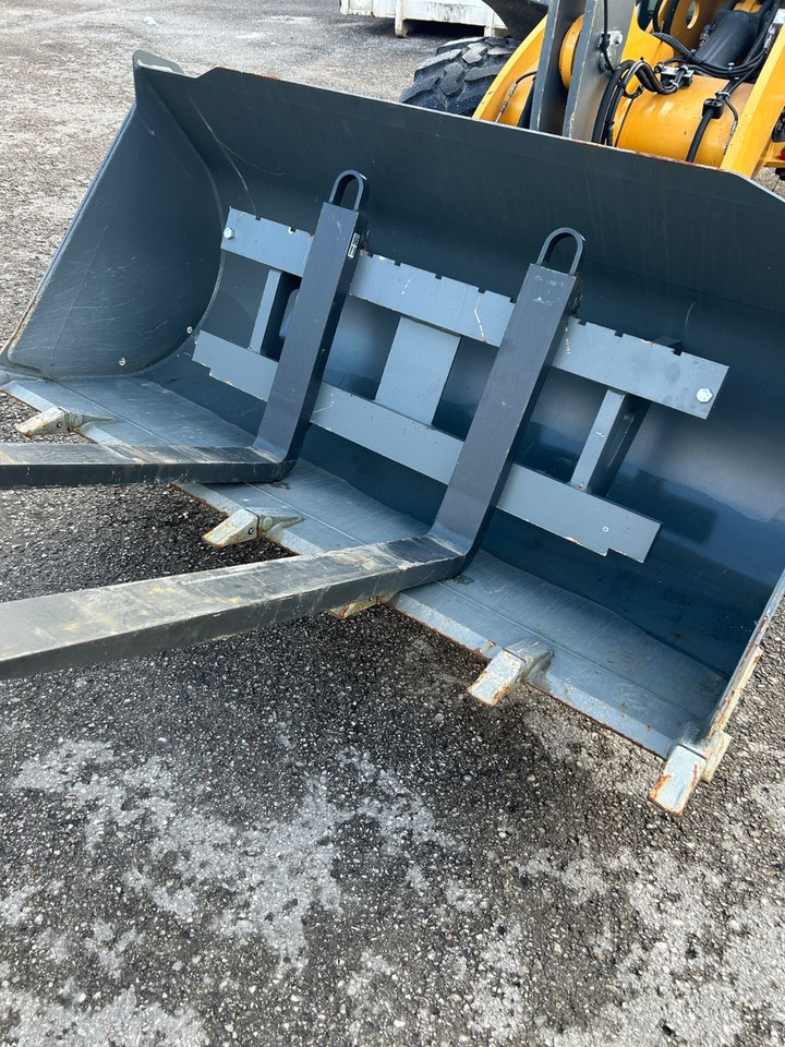 Wheel loader Liebherr L 506