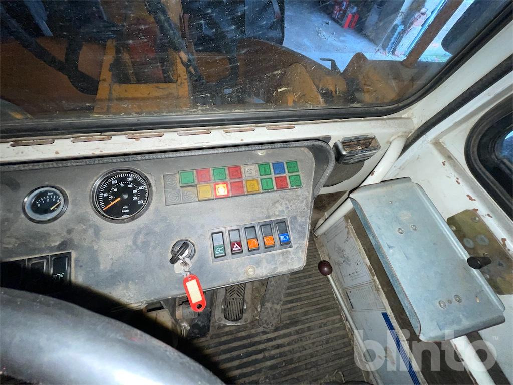 Wheel loader Liebherr L 531 (1994)