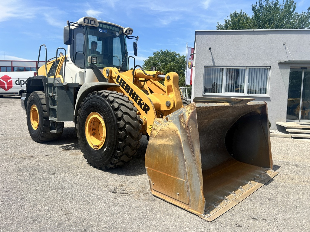 Wheel loader Liebherr L 550 (111617)