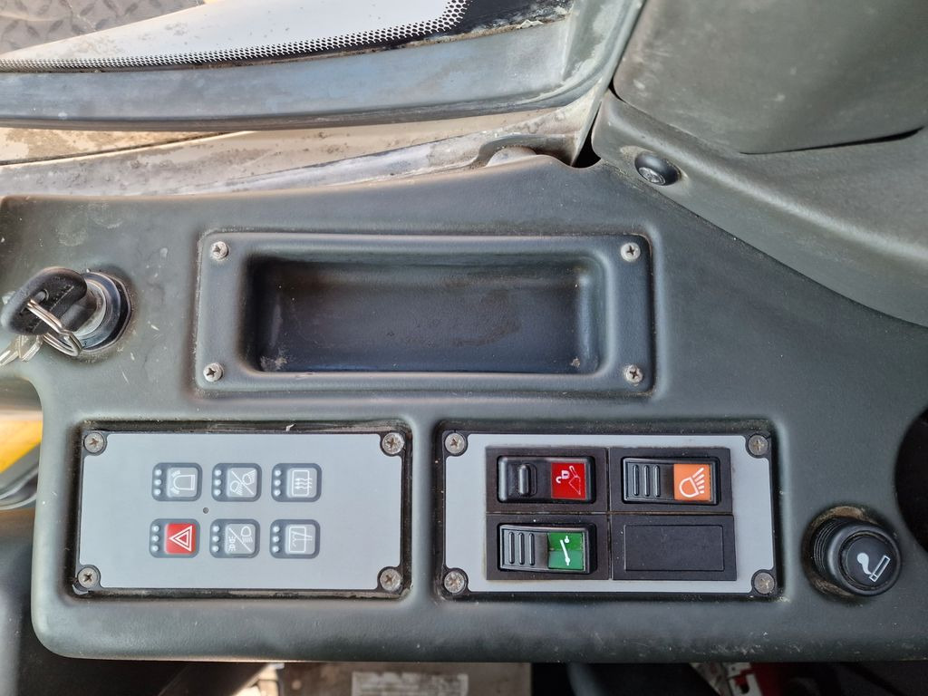 Wheel loader Liebherr L 550 / 2014 / 9.783 h