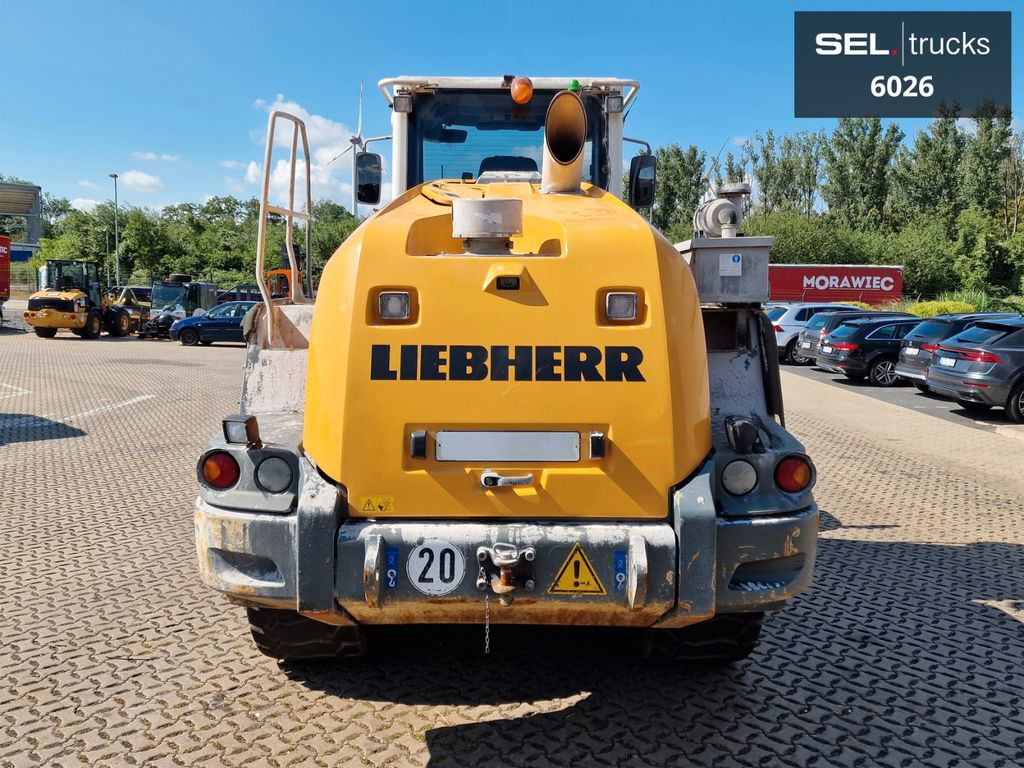 Wheel loader Liebherr L 550 / 2014 / 9.783 h