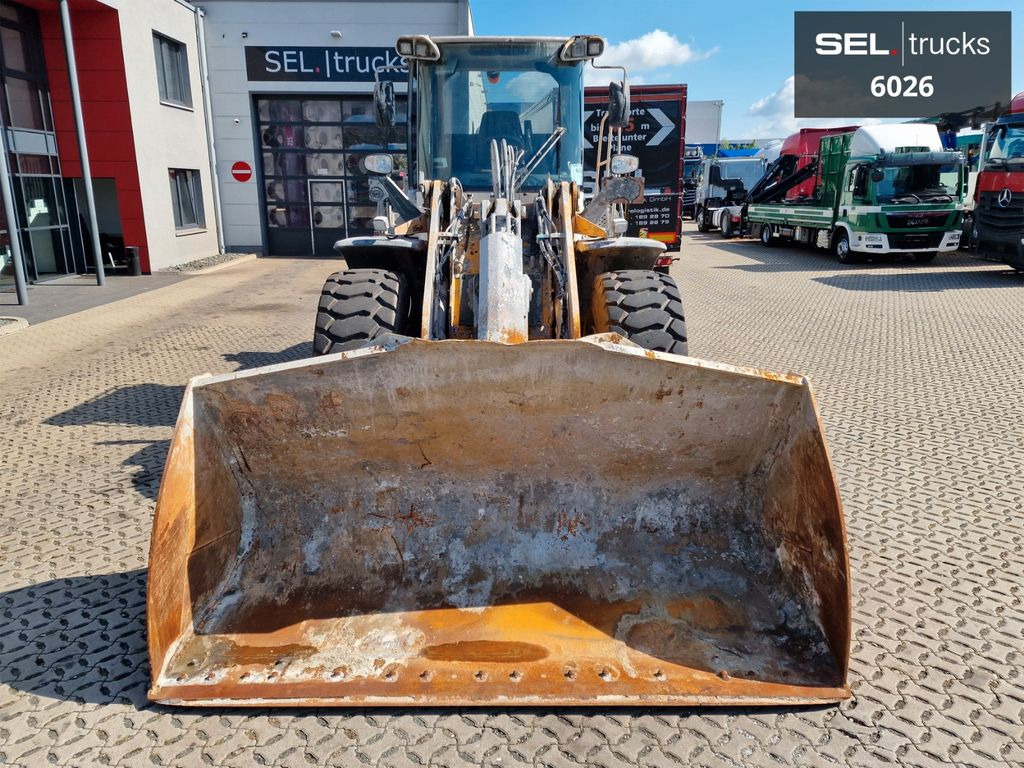 Wheel loader Liebherr L 550 / 2014 / 9.783 h