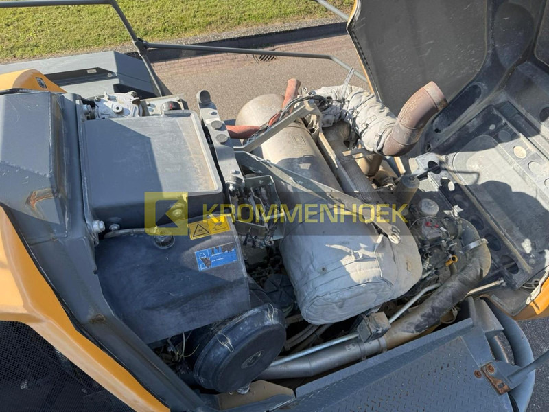 Wheel loader Liebherr L 586 Xpower