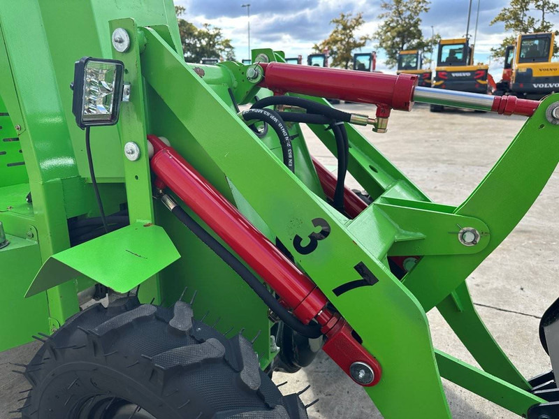 Wheel loader Machpro MP-L307