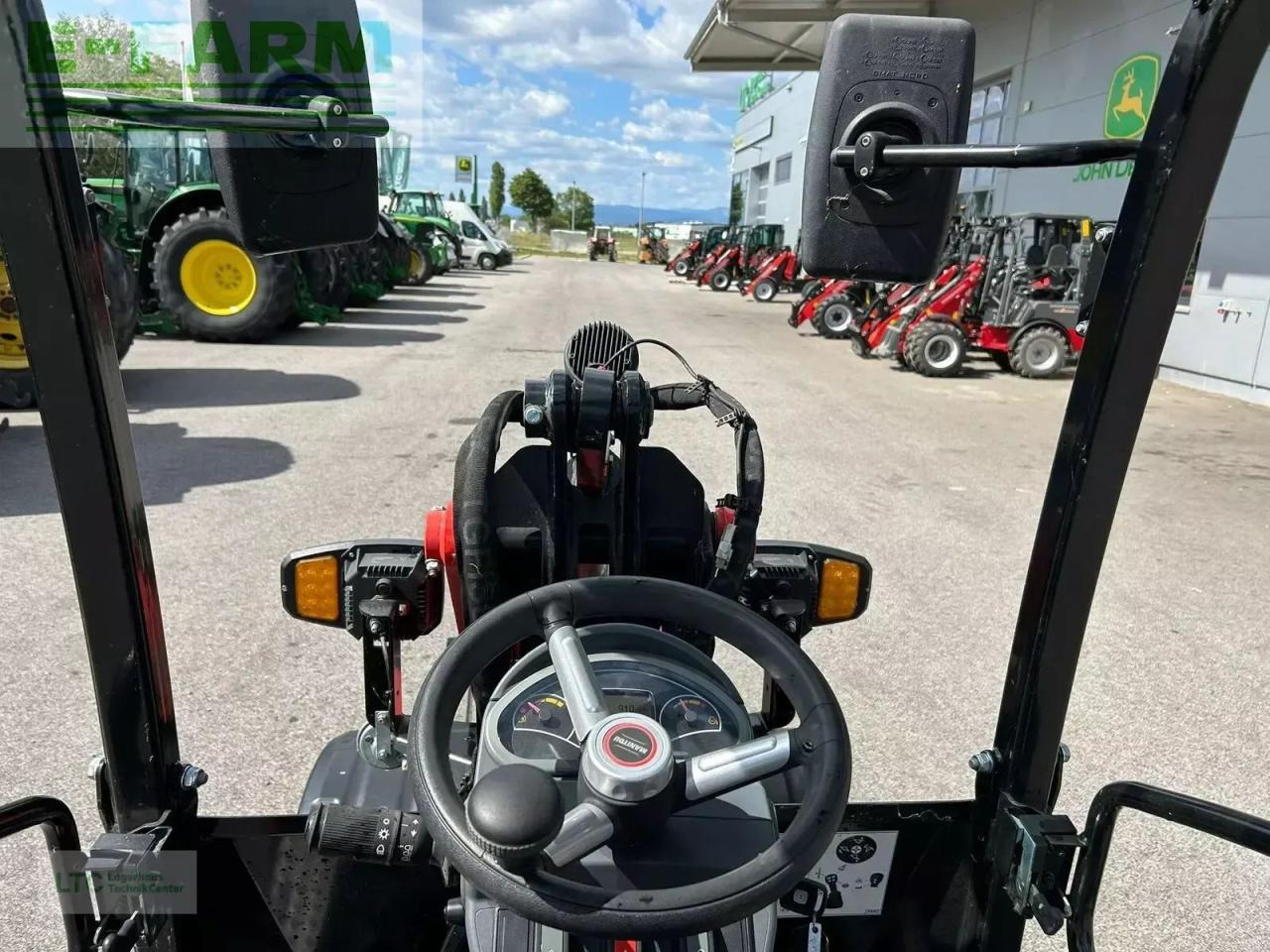 Wheel loader Manitou hoflader mla 2-25