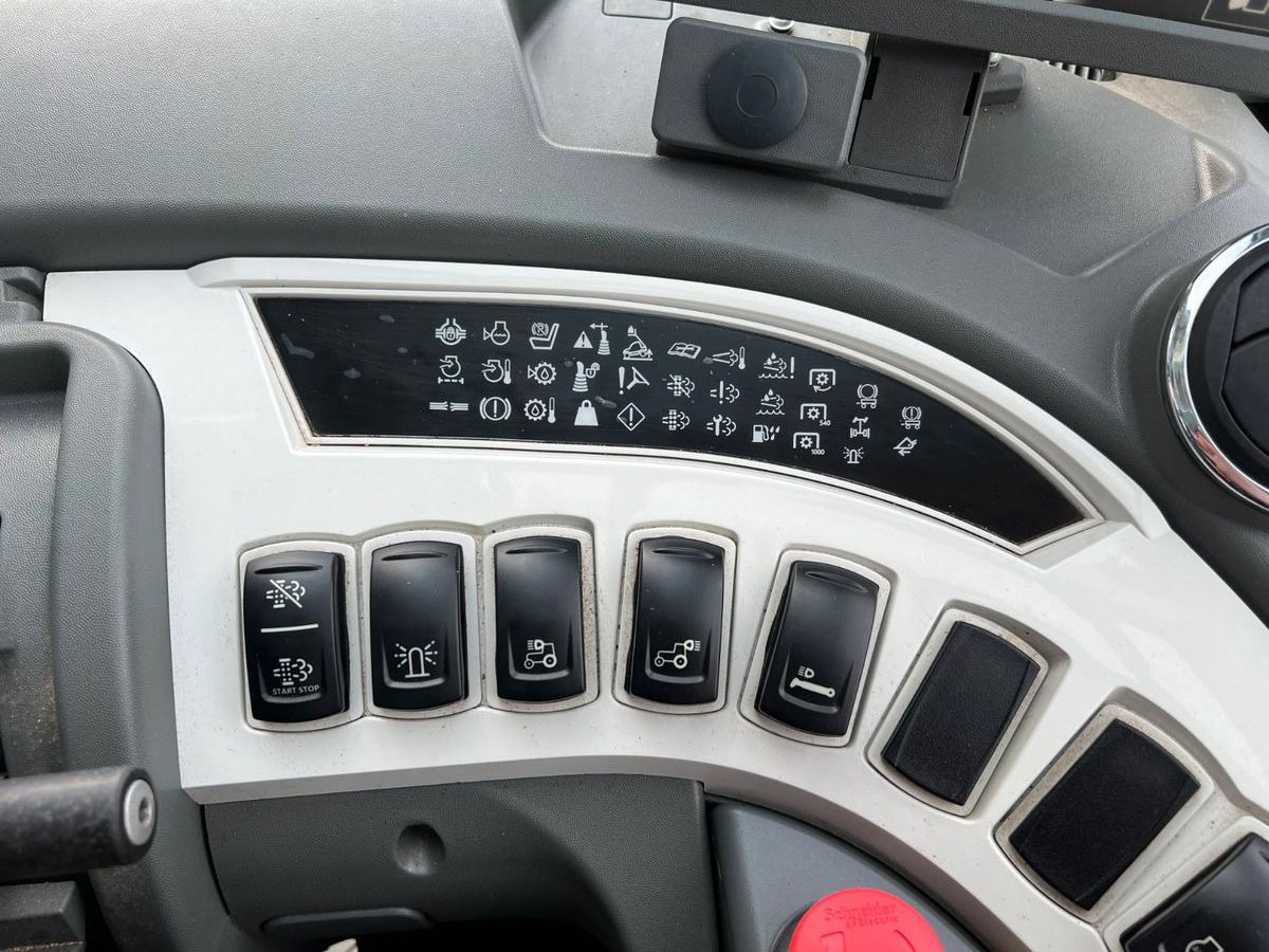 Wheel loader Merlo P35.11 / nur 148h! / Pratzenabstützung