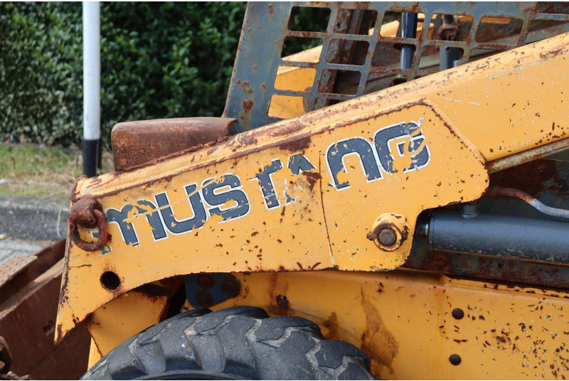 Wheel loader Mustang 2040