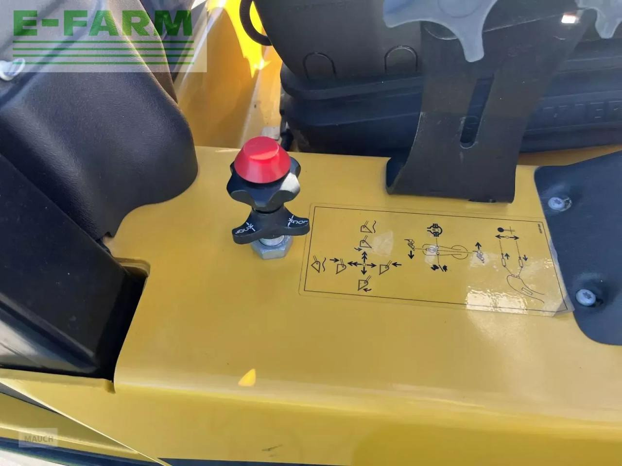 Wheel loader Mustang 340 mit euroaufnahme hydraulisch