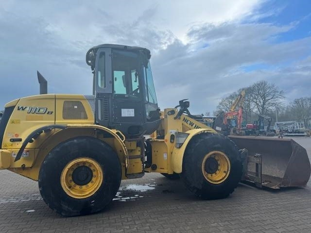 Wheel loader NEW HOLLAND W 110 B