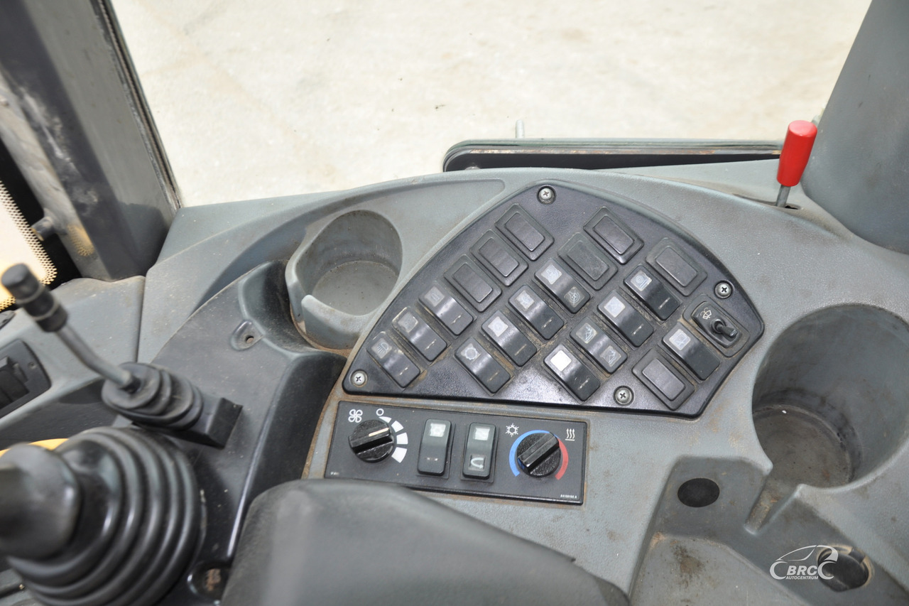 Wheel loader New Holland W270B