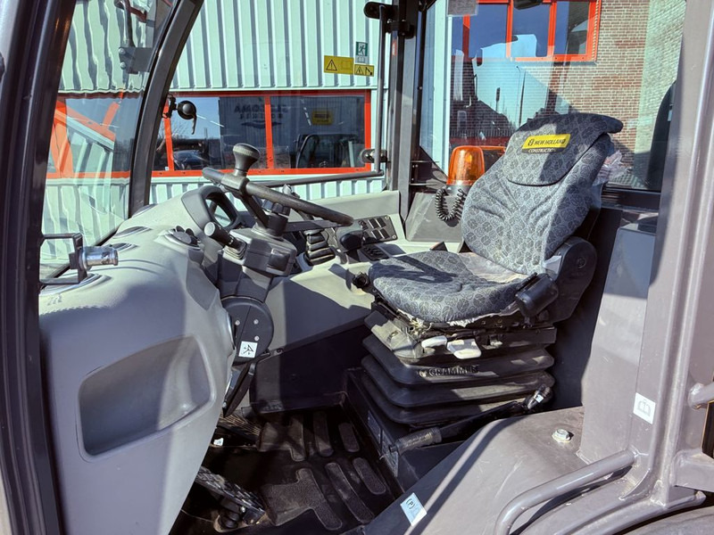 Wheel loader New Holland W50 TC Wiellader