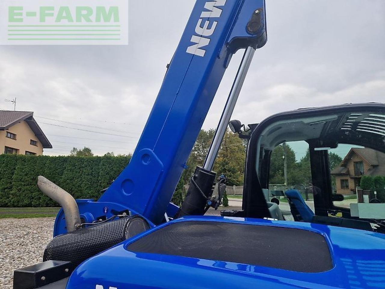 Wheel loader New Holland lm 7.42