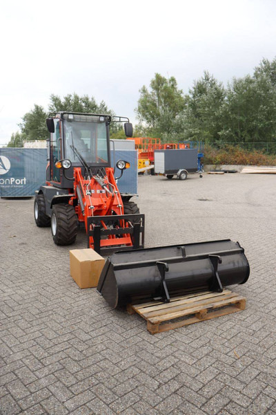 Wheel loader Panther 10-08