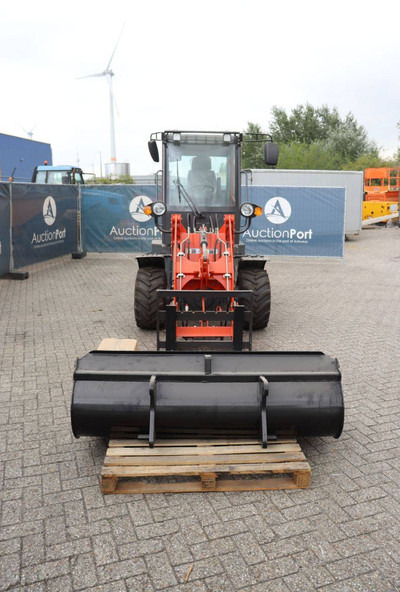 Wheel loader Panther 10-08