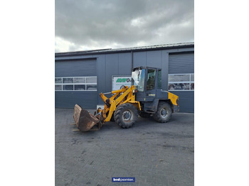 Wheel loader  Pau shovel