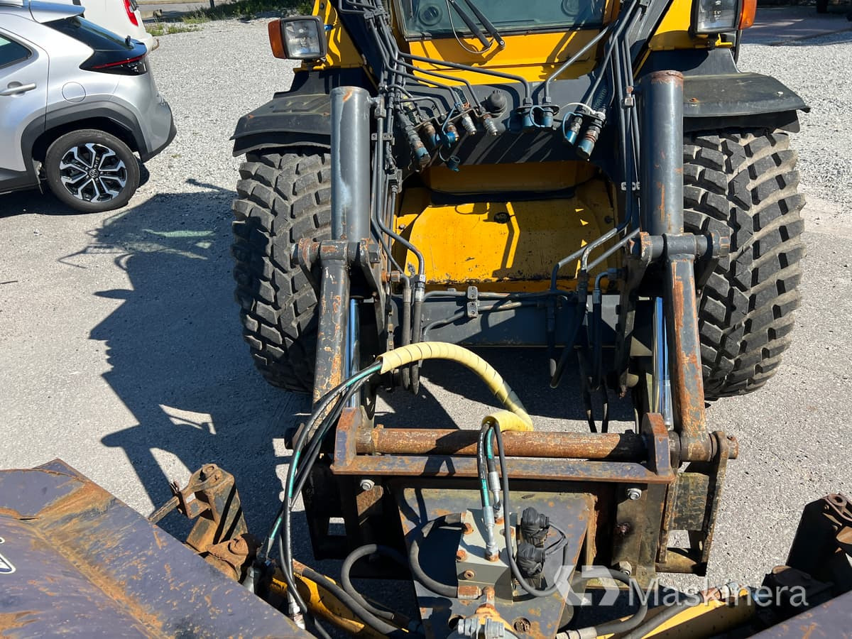 Wheel loader Redskapsbärare Wille 655 med vikplog