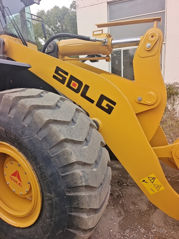 Wheel loader SDLG 956F