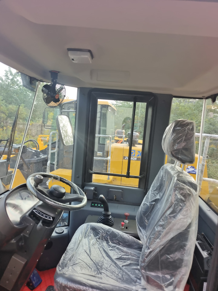 Wheel loader SDLG 956F
