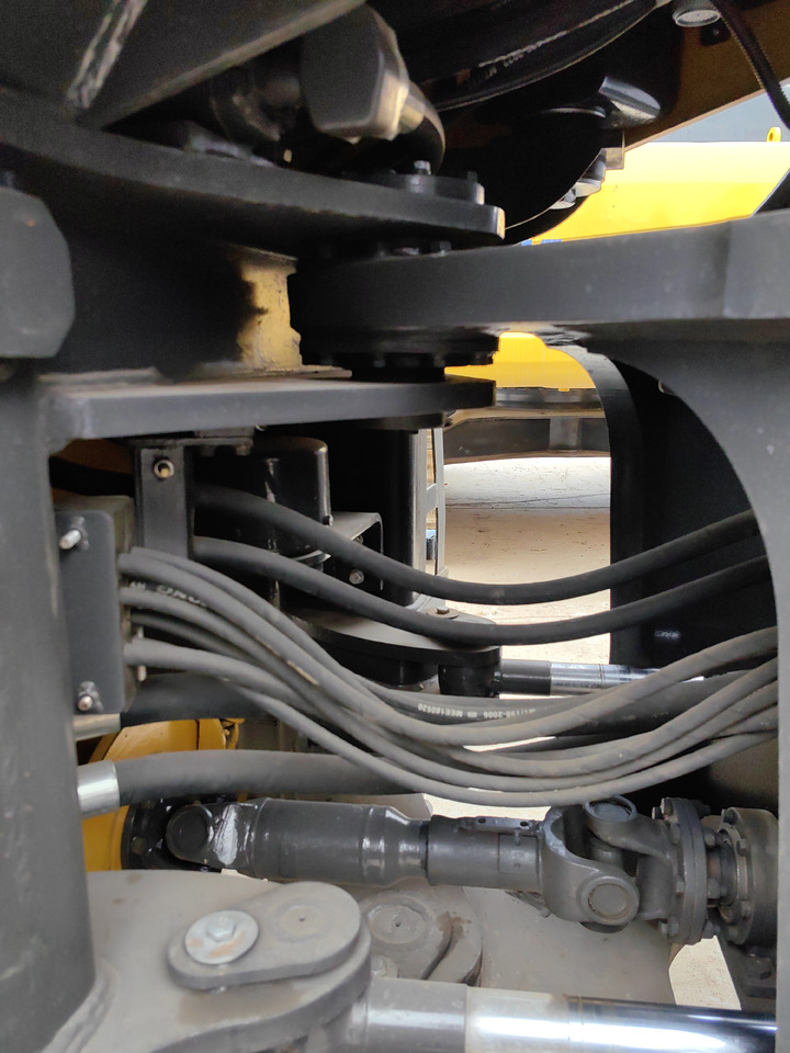 Wheel loader SDLG 956F