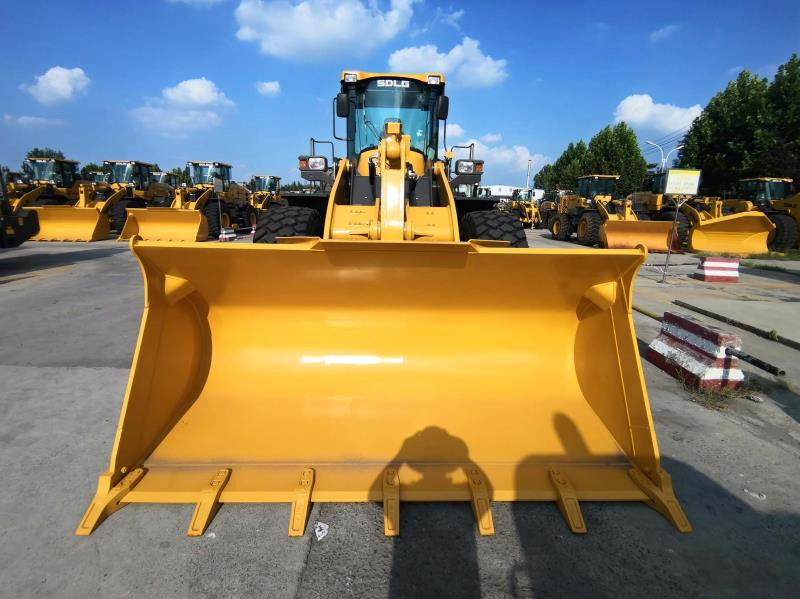 Wheel loader SDLG 956F