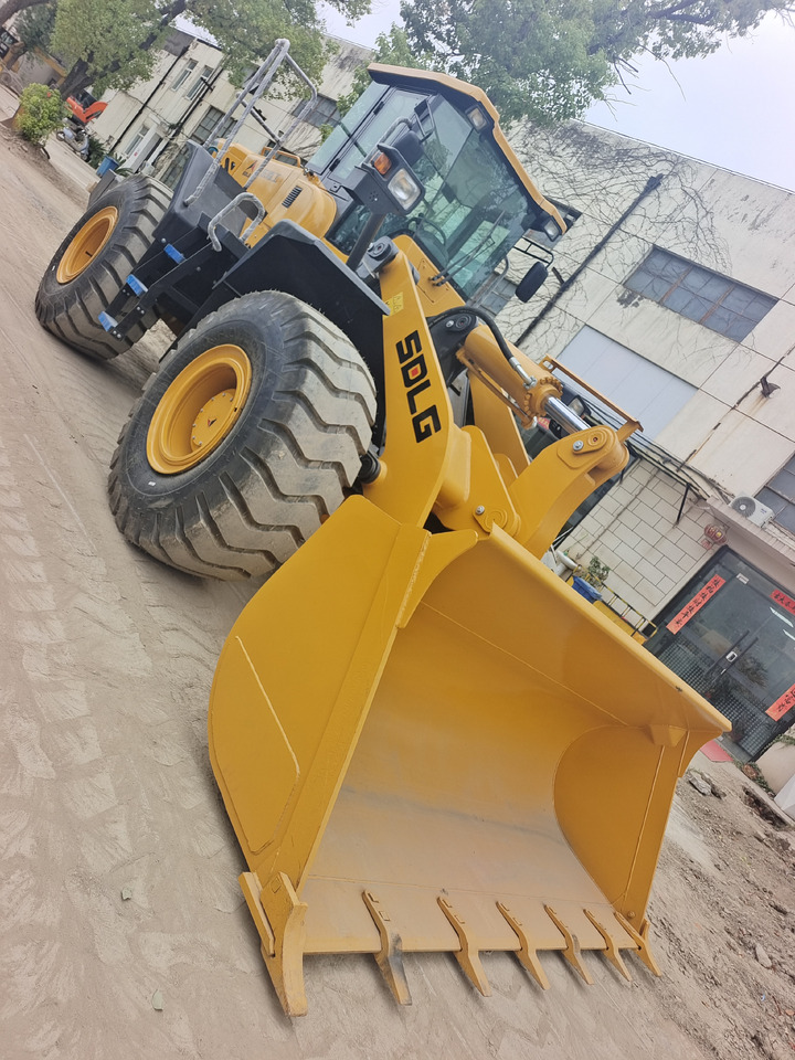 Wheel loader SDLG 956L