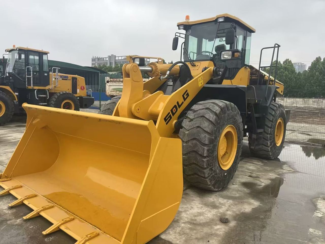 Wheel loader SDLG 956l