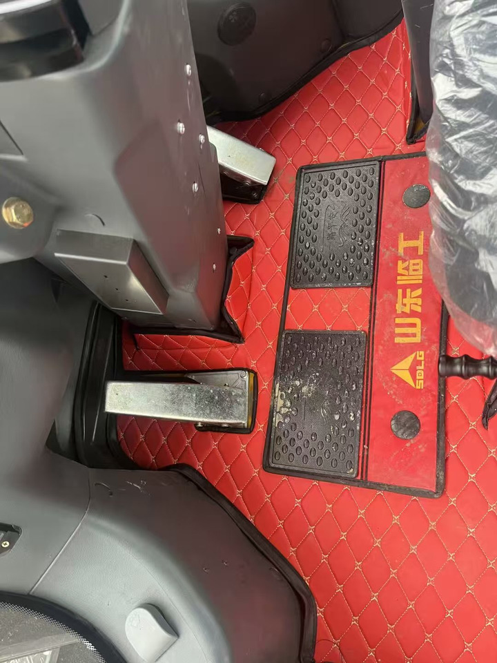 Wheel loader SDLG 956l