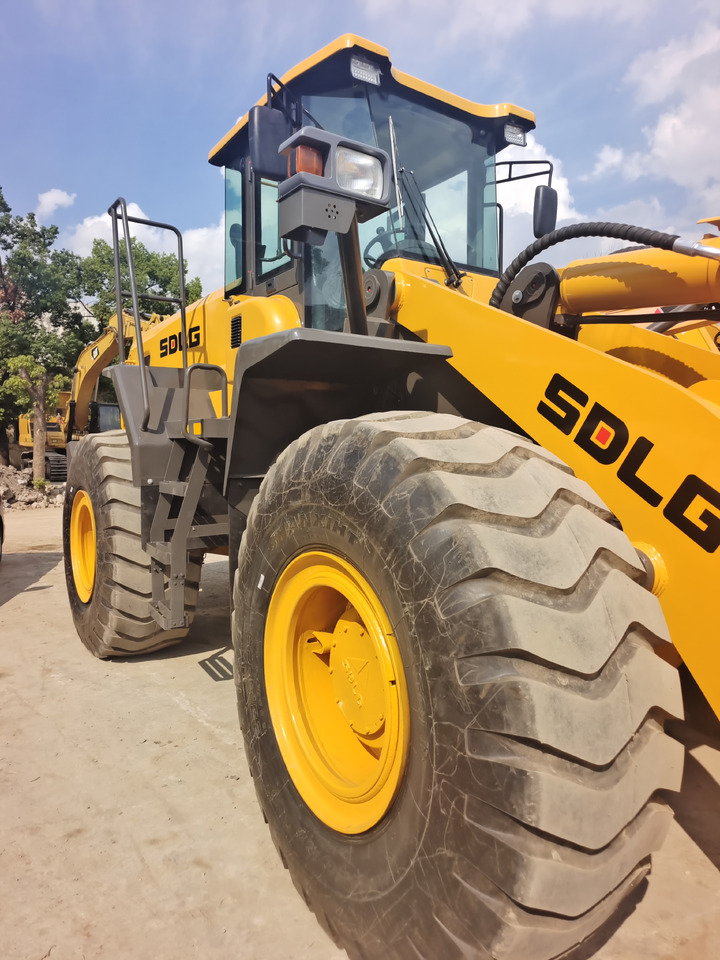 Wheel loader SDLG 958F