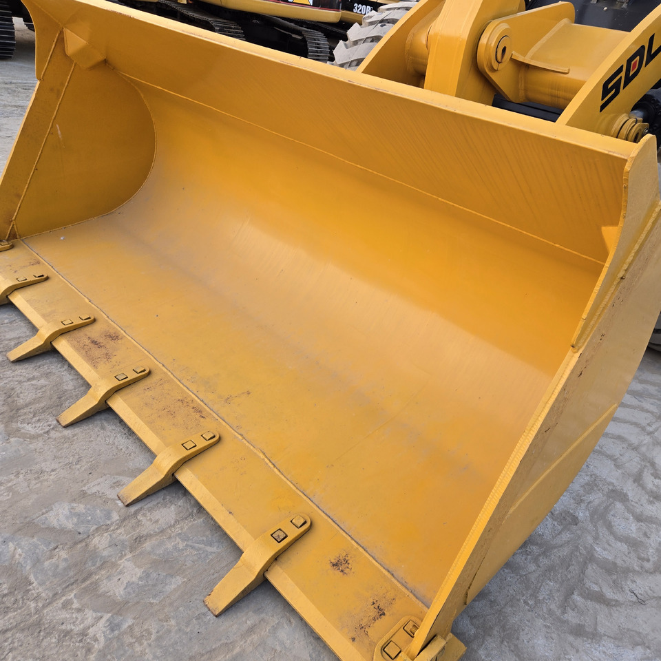 Wheel loader SDLG L956F