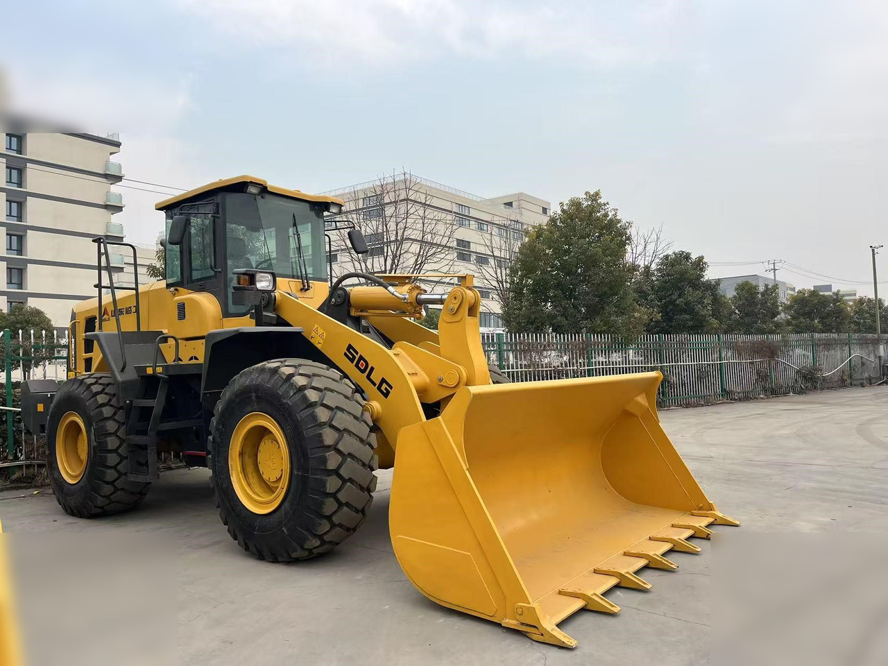 Wheel loader SDLG L956F