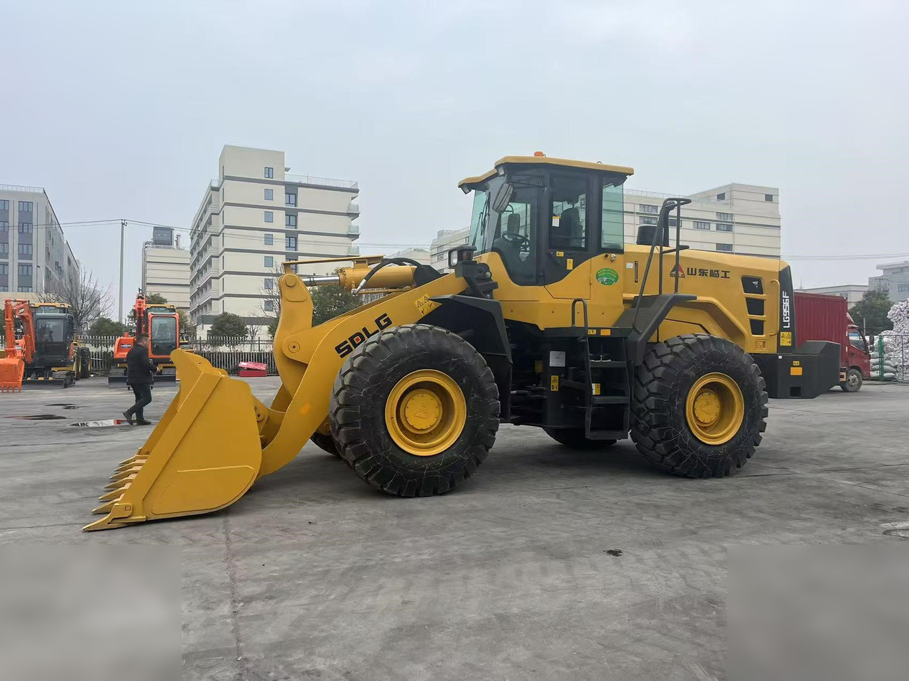 Wheel loader SDLG L956F