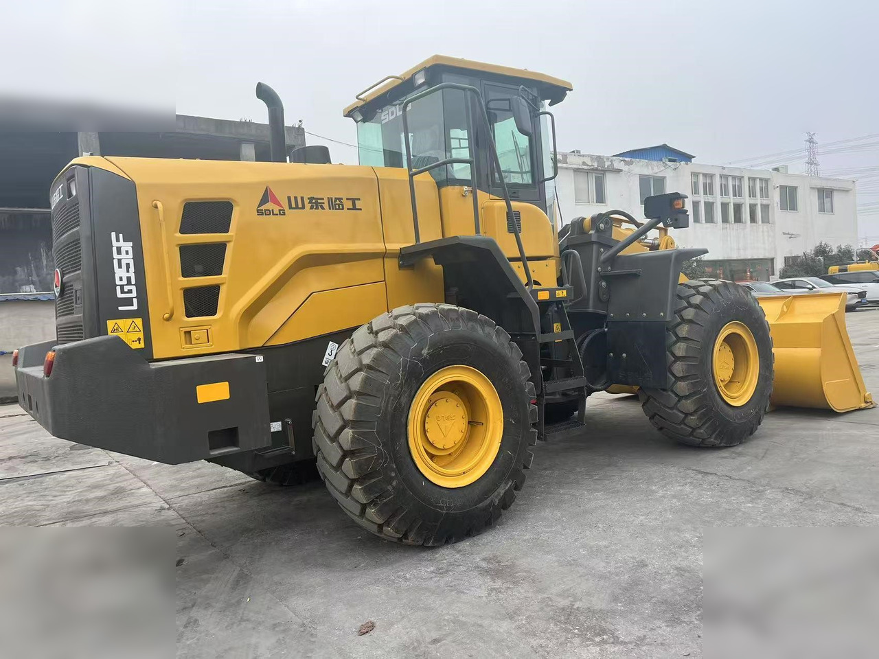 Wheel loader SDLG L956F