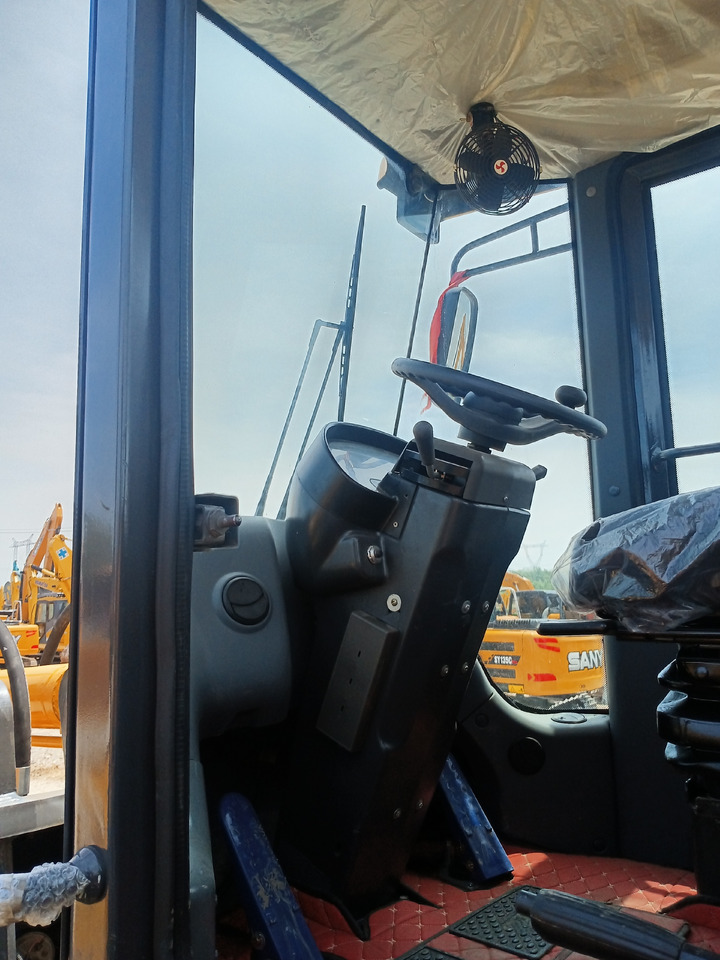 Wheel loader SDLG LG936L