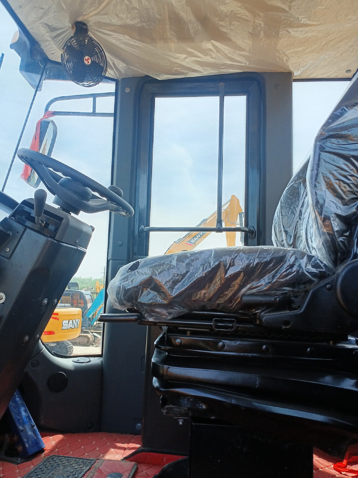 Wheel loader SDLG LG936L
