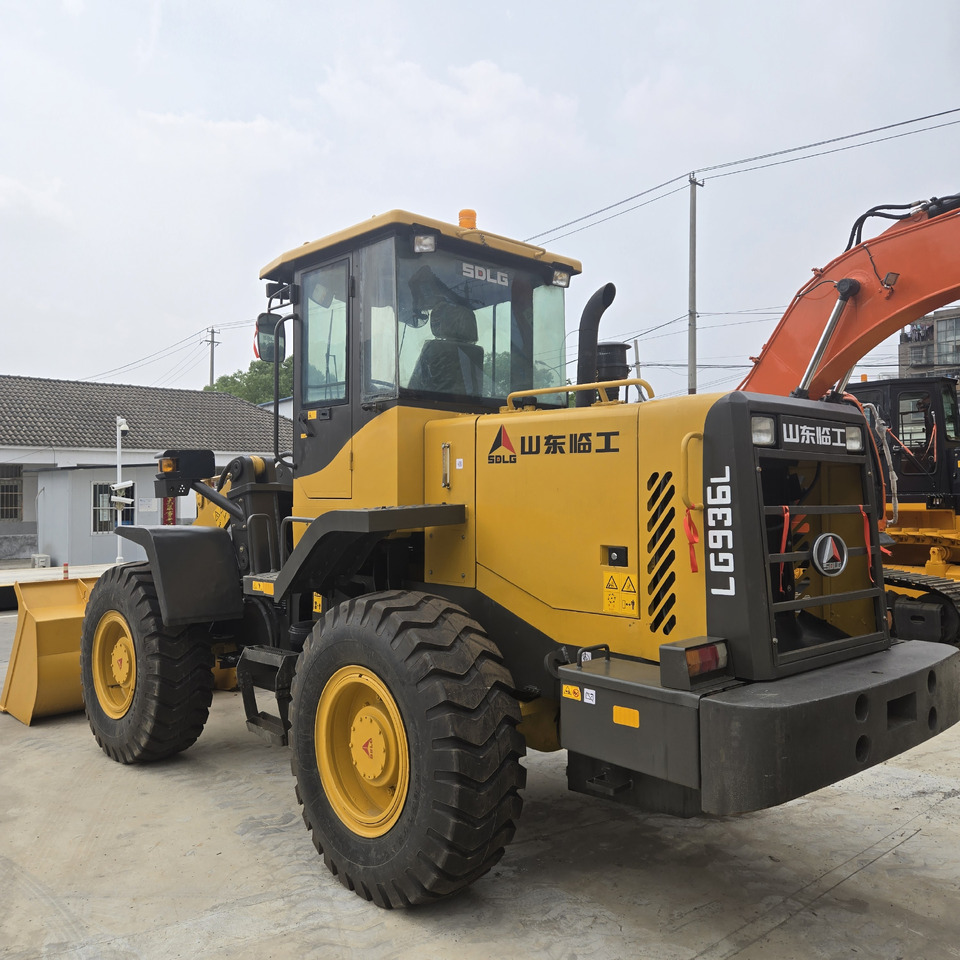 Wheel loader SDLG LG936L