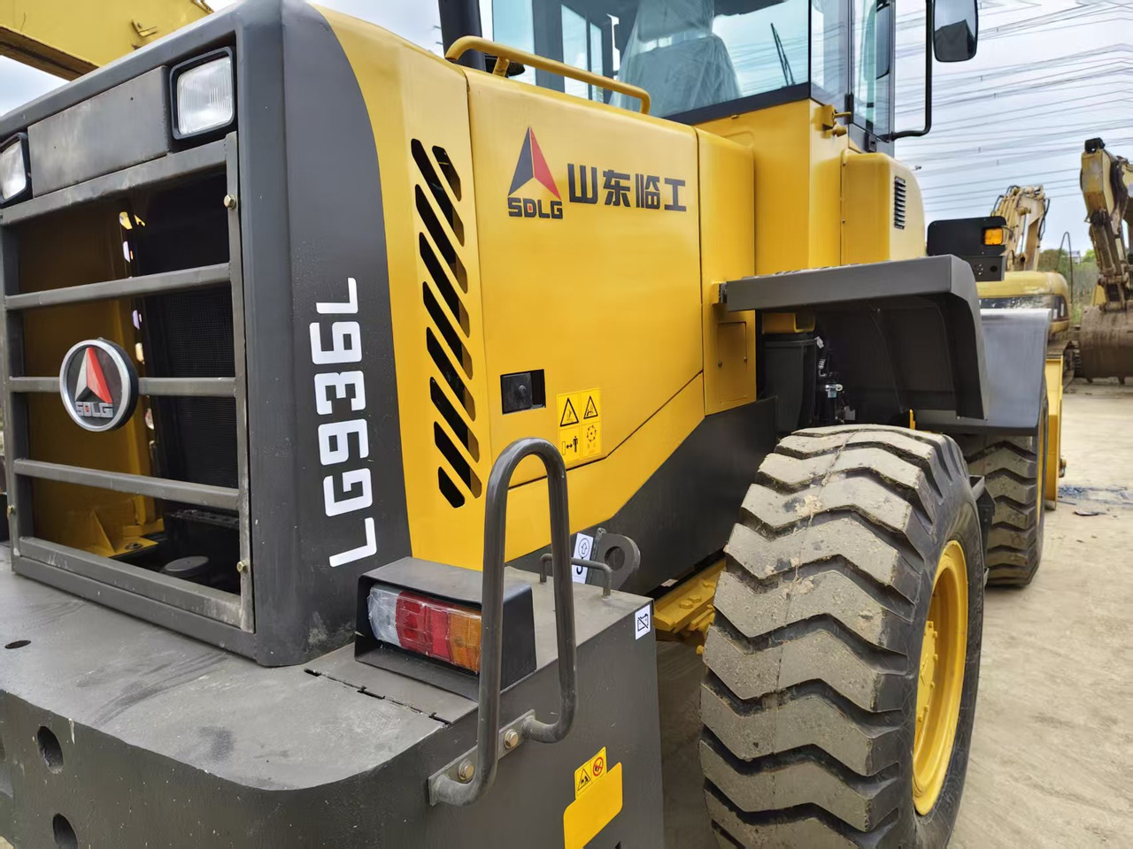 Wheel loader SDLG LG936L