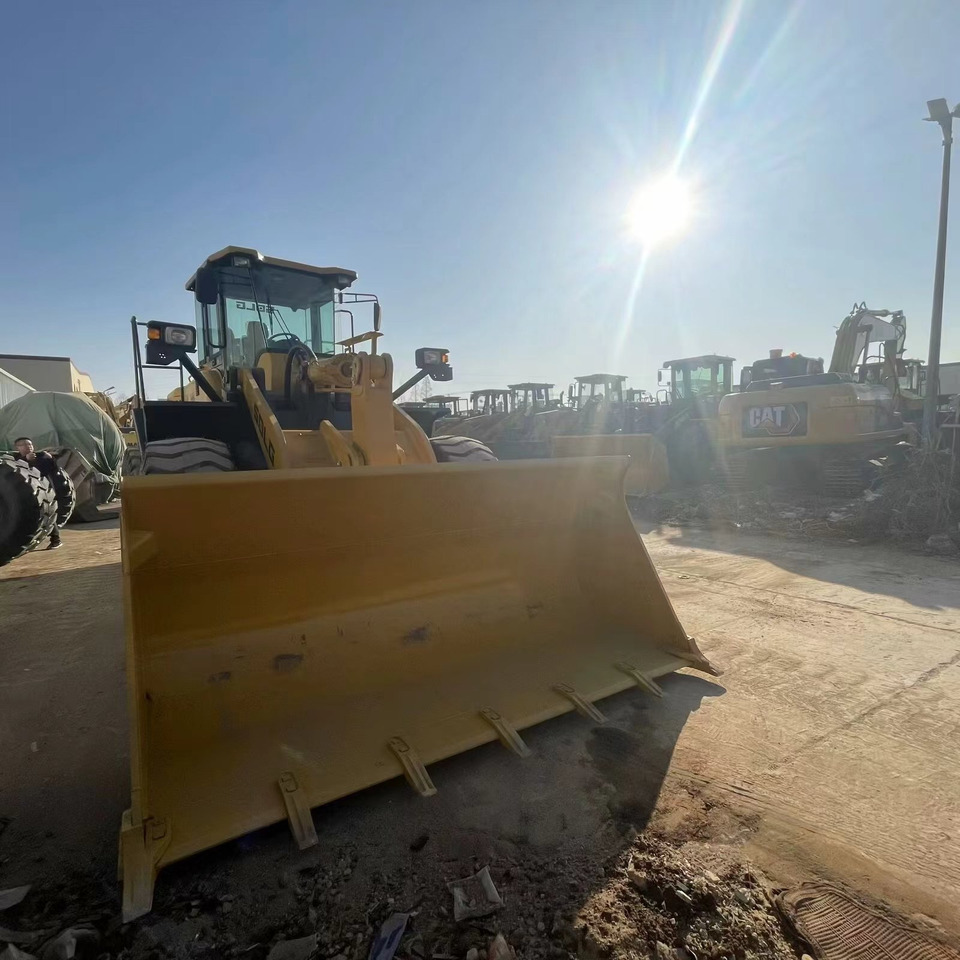 Wheel loader SDLG LG956L