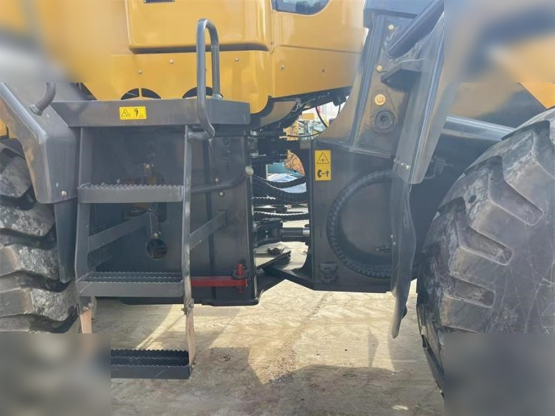 Wheel loader SDLG LG956L