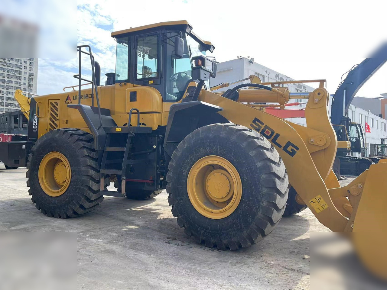 Wheel loader SDLG LG956L