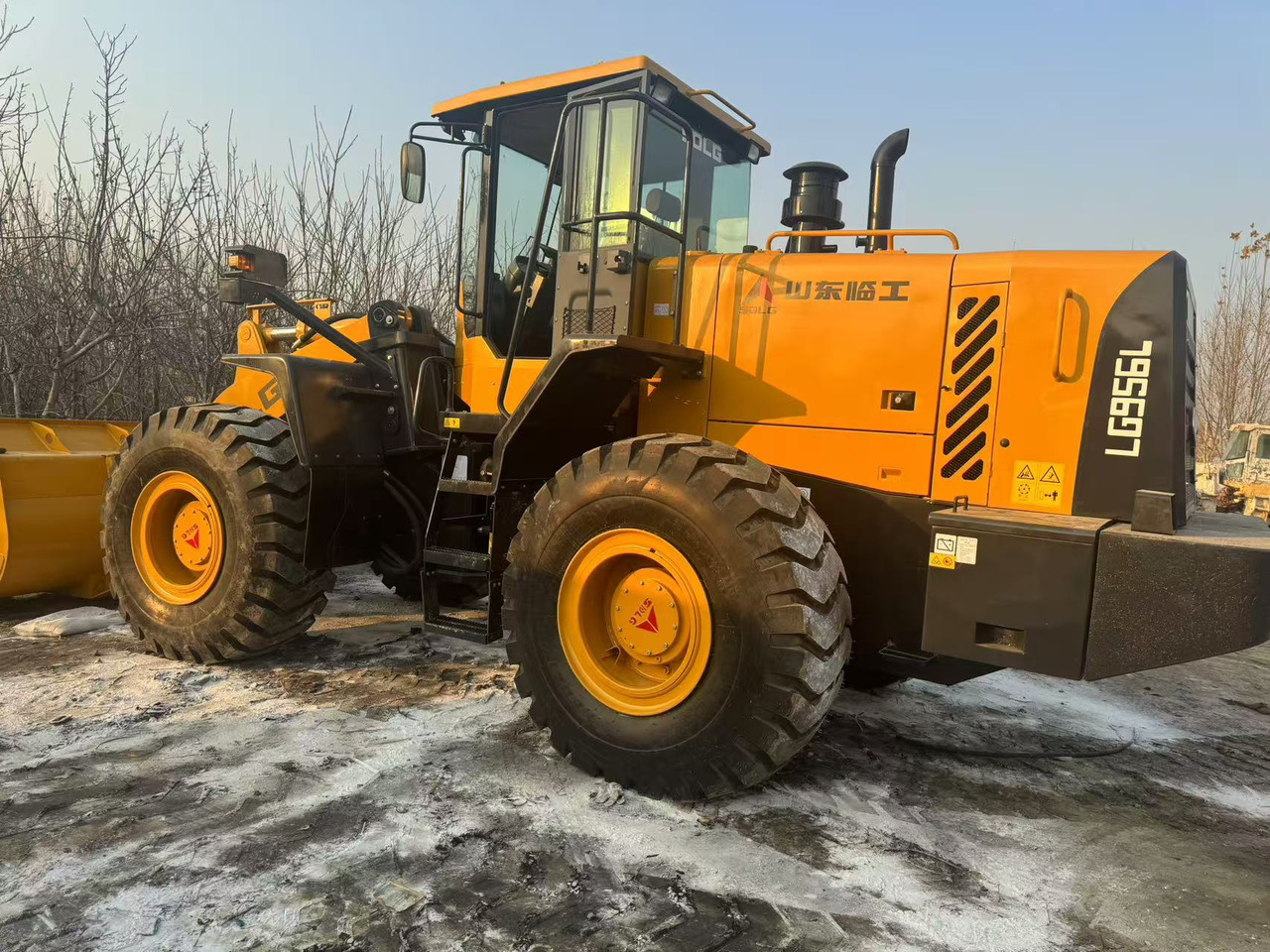 Wheel loader SDLG LG956L