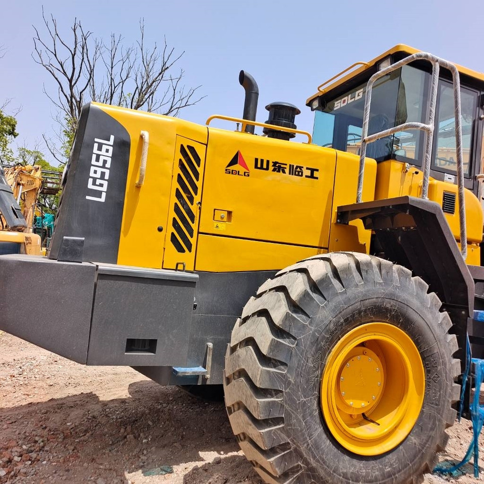 Wheel loader SDLG LG 956