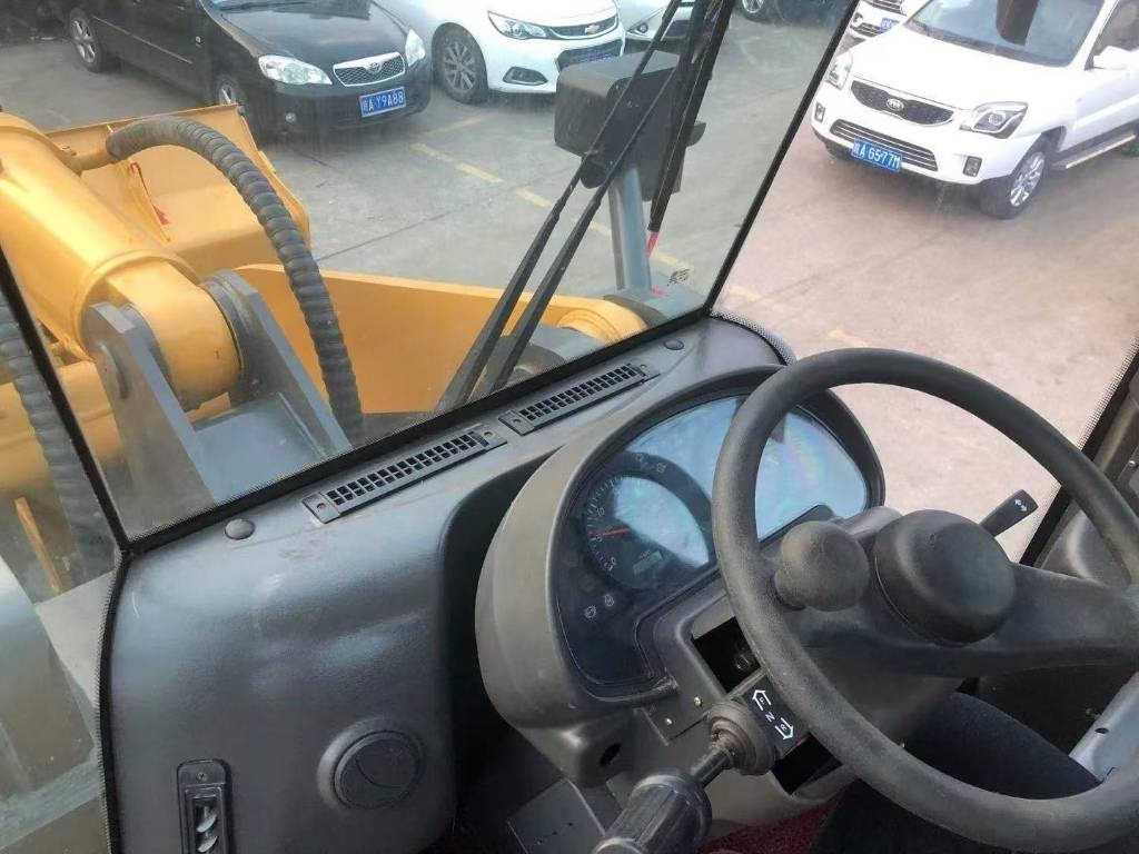 Wheel loader SDLG LG 956