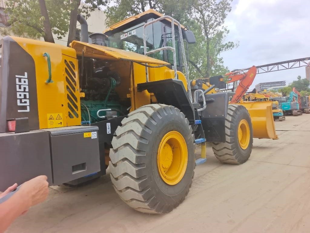 Wheel loader SDLG LG 956 L