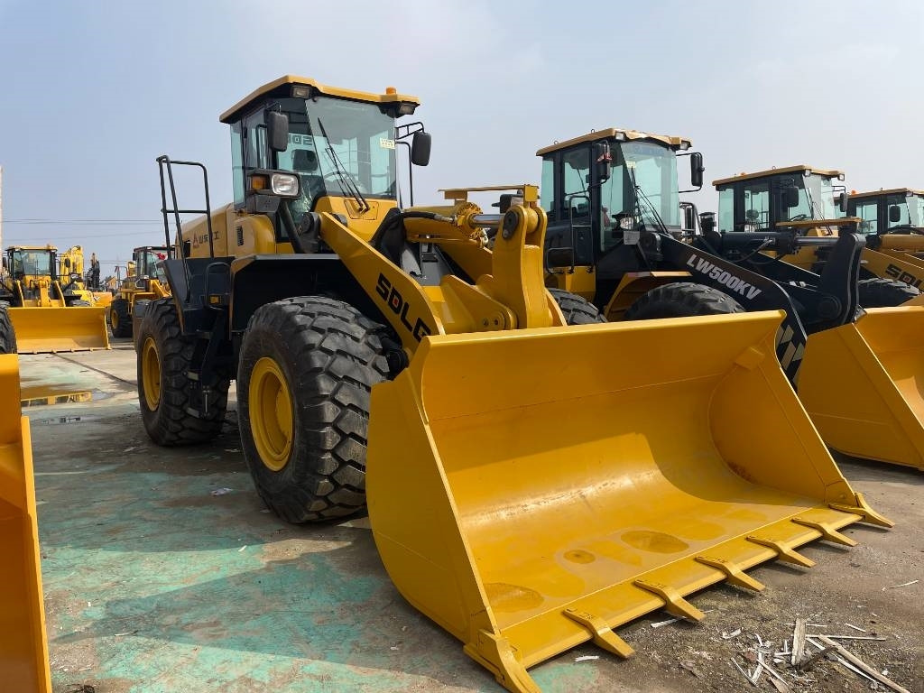 Wheel loader SDLG L 956 F