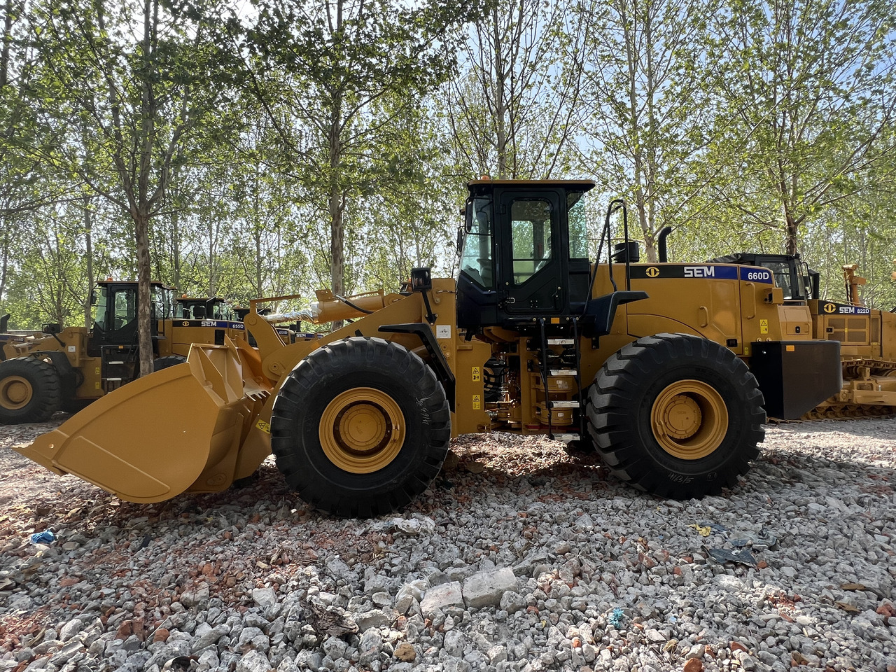 Wheel loader SEM SEM660D