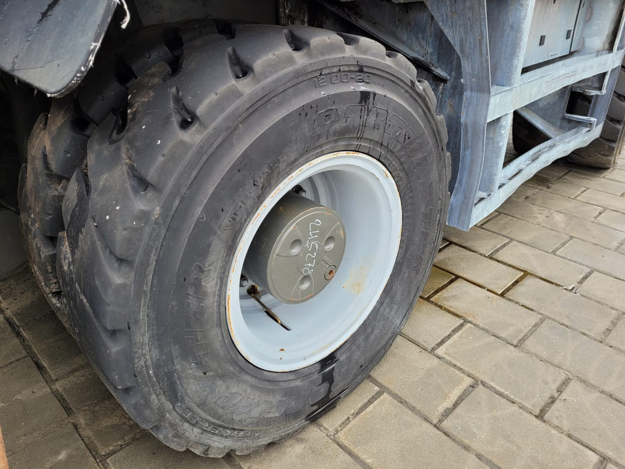 Wheel loader SENNEBOGEN 723E