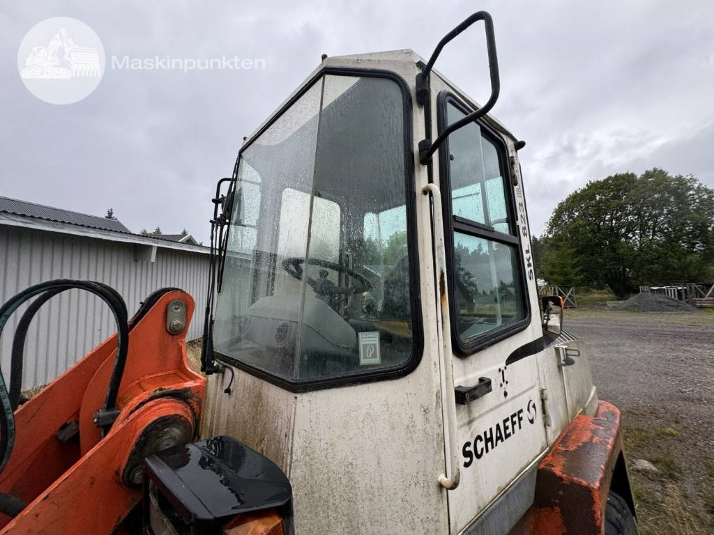 Wheel loader Schaeff SKL 823