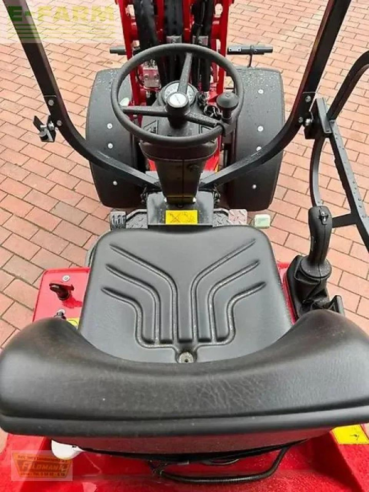 Wheel loader Schäffer 2028 - 2 euro-aufnahme