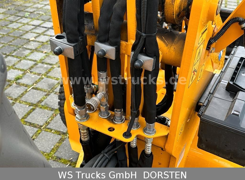 Wheel loader Schäffer 2428 SLT Fahrerschutzkabine , Gabel , Schaufel