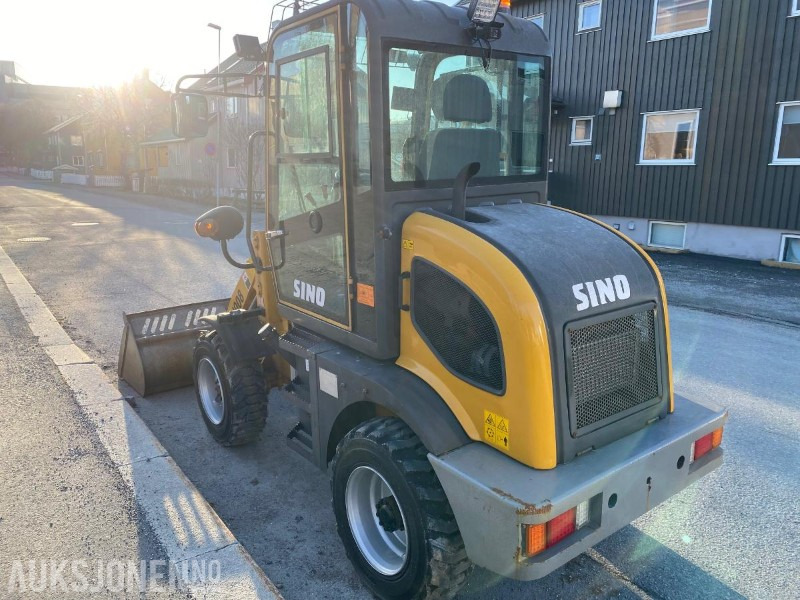 Wheel loader Sino 908 Hjullaster med skuffe og pallegaffler